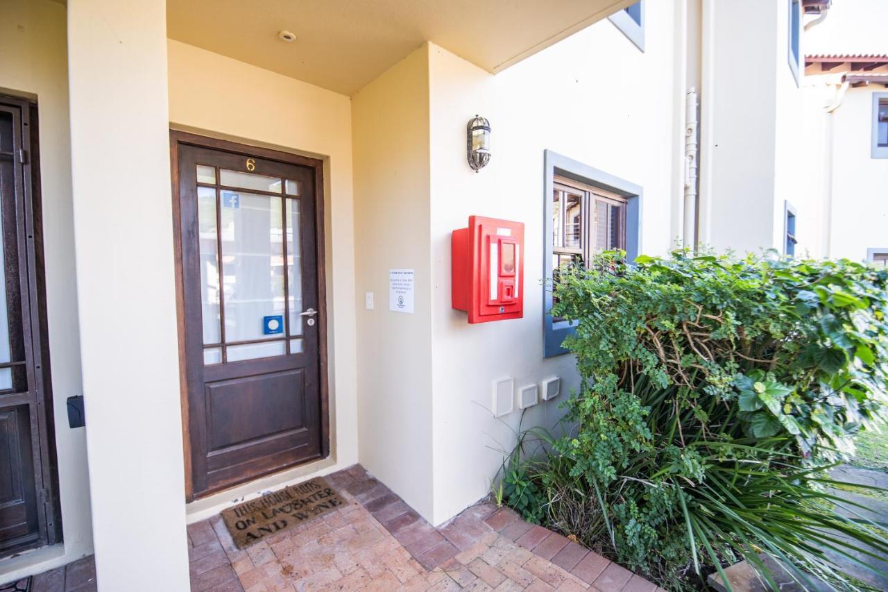 Appartamento Six Whale Rock Gardens With Back Up Power For Load Shedding Plettenberg Bay Esterno foto