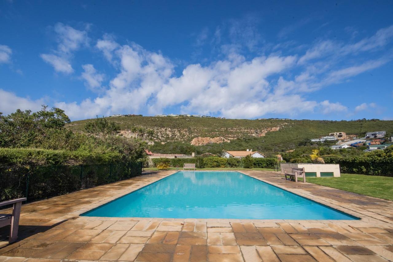 Appartamento Six Whale Rock Gardens With Back Up Power For Load Shedding Plettenberg Bay Esterno foto