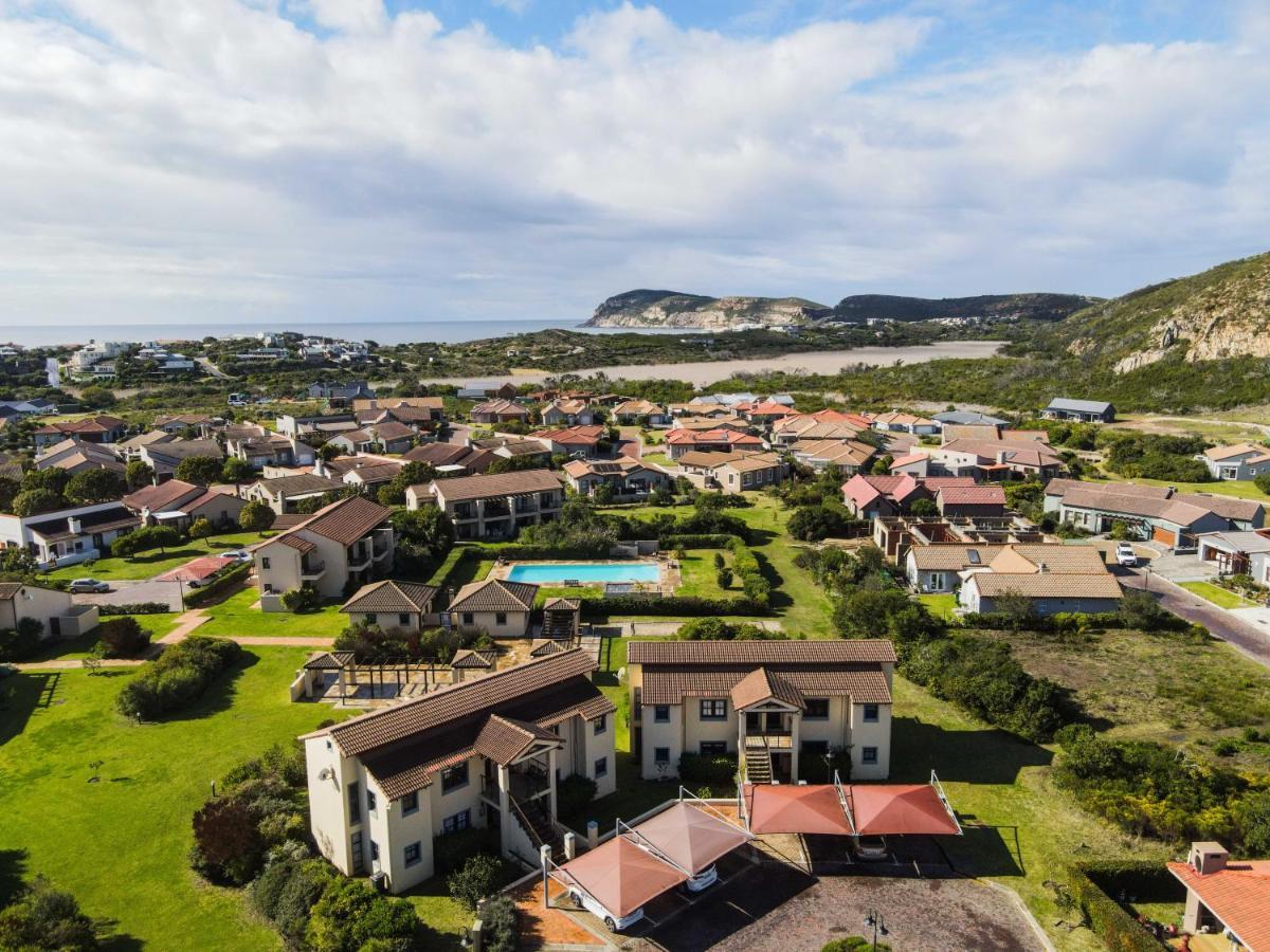 Appartamento Six Whale Rock Gardens With Back Up Power For Load Shedding Plettenberg Bay Esterno foto